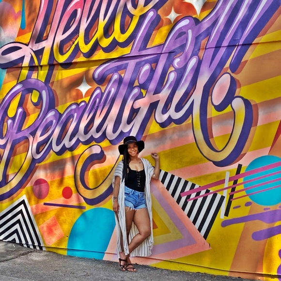 Meet your Posher, Tameka - Picture 1 of 1